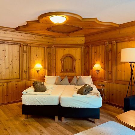 Natur- & Wanderhotel Tuxertal ภายนอก รูปภาพ