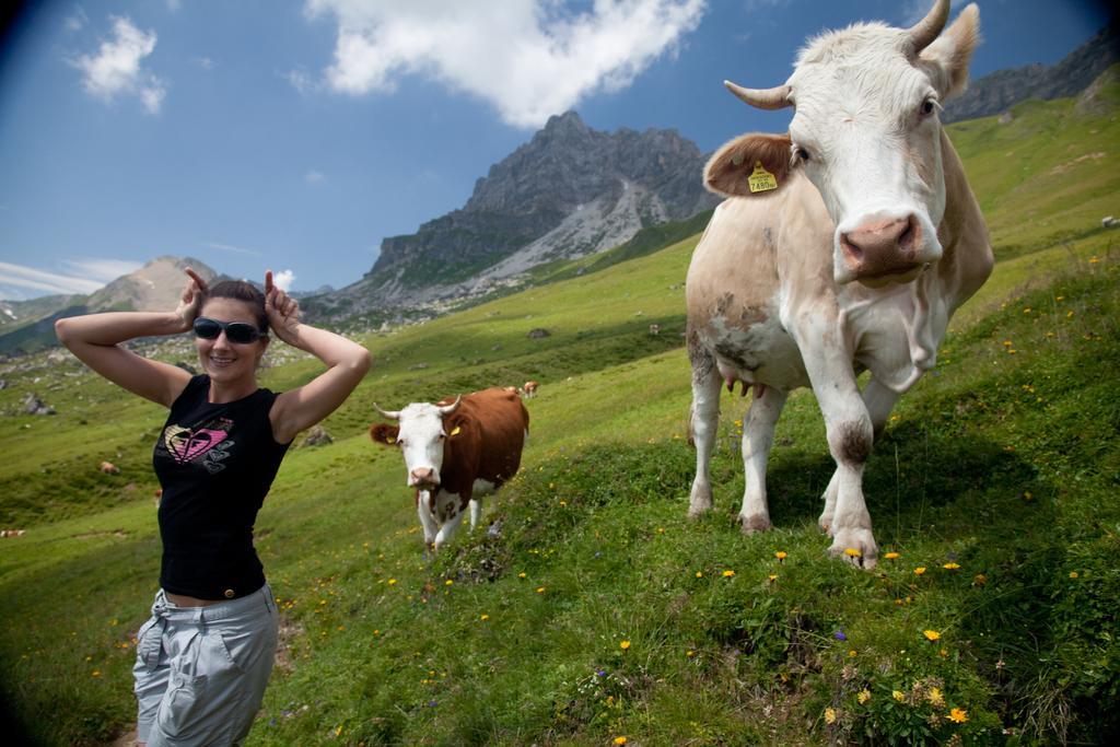 Natur- & Wanderhotel Tuxertal ภายนอก รูปภาพ