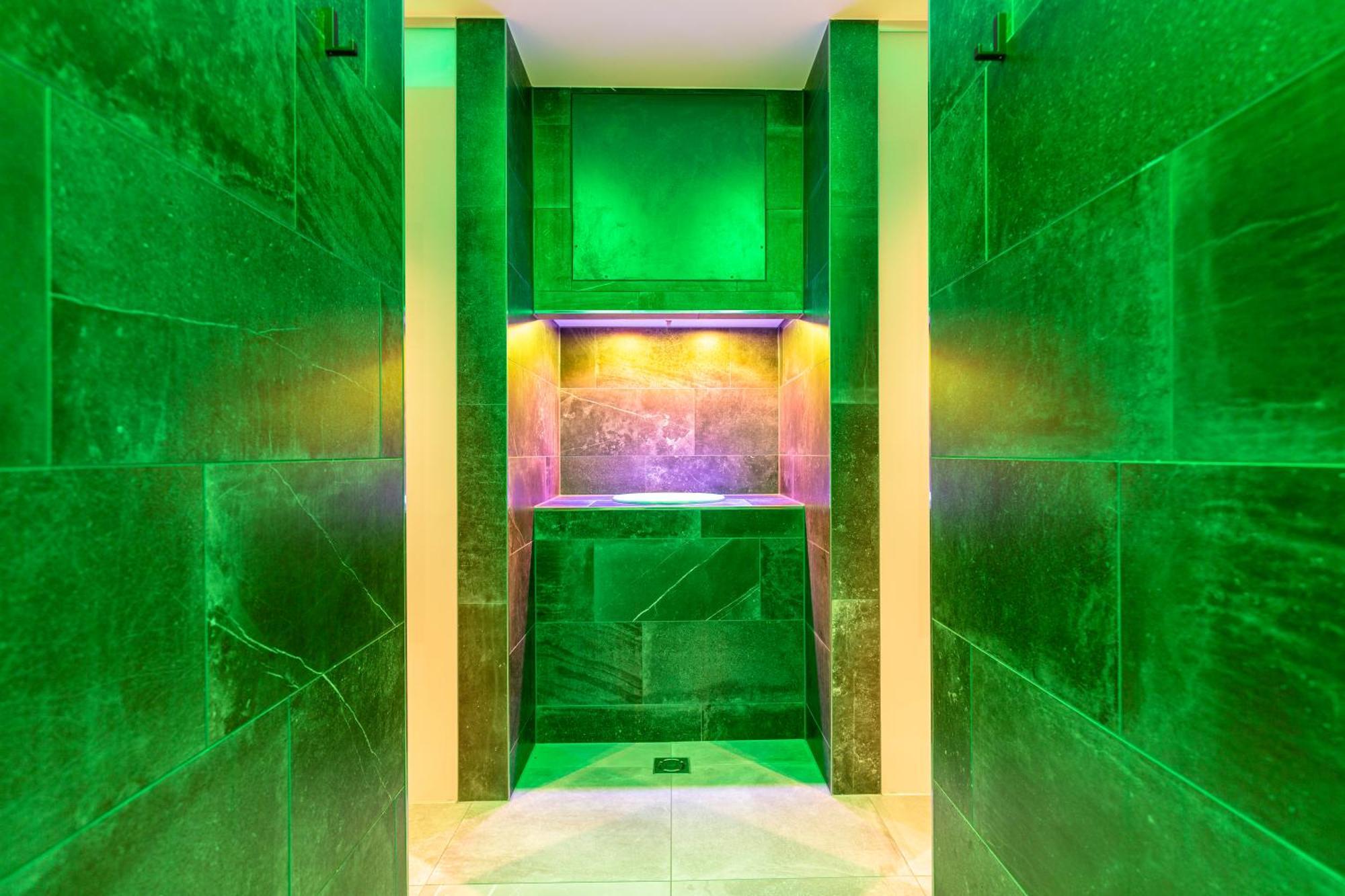 Natur- & Wanderhotel Tuxertal ภายนอก รูปภาพ
