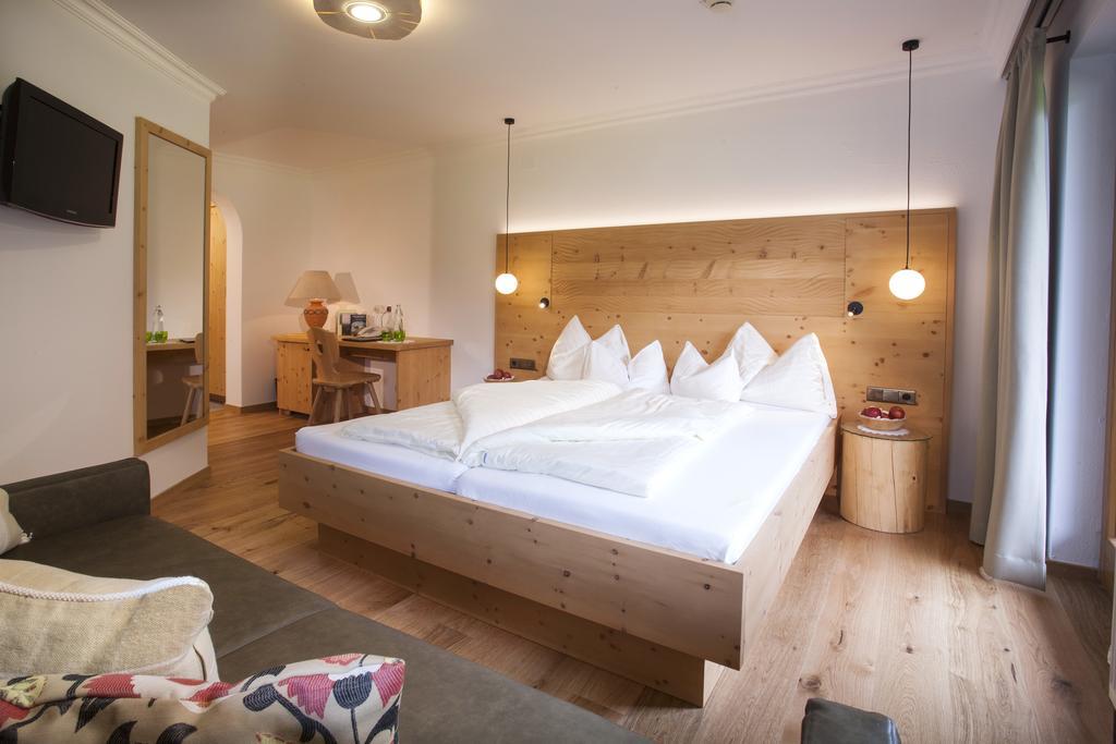 Natur- & Wanderhotel Tuxertal ห้อง รูปภาพ